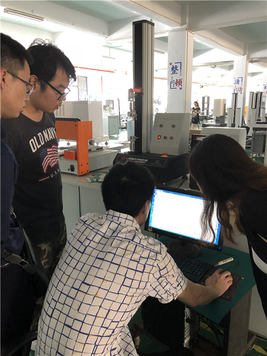 ��������͑�����˾�yԇ��Ʒ�xُ����ԇ�C